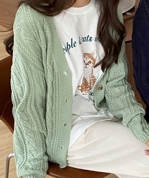 DHOLIC(ディーホリック)の「ツイストVネックカーディガン(カーディガン/ボレロ・レディース・ホワイト/グリーン/ベージュ/ブルー/ピンク/その他・ONESIZE)」の3枚目の写真