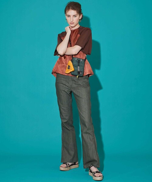 TOGA PULLA（トーガ　プルラ）の「ダブルミニバッグ TOGA×PORTERTC11-AG503（バッグ・レディース・BLACK/BEIGE/KHAKI/BLUE・メイン/サブ）」の10枚目の写真