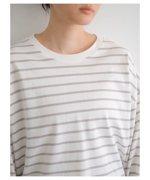 AMERICAN HOLIC(アメリカンホリック)の「コクーンカットBIGプルオーバー(トップス・オフホワイト/ライトグレー/チャコールグレー/サックスブルー/ボーダーネイビー/ボーダーグレー・F)」の4枚目の写真