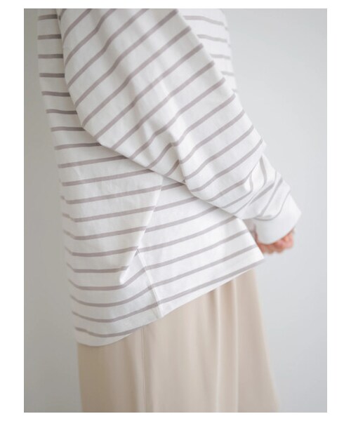 AMERICAN HOLIC(アメリカンホリック)の「コクーンカットBIGプルオーバー(トップス・オフホワイト/ライトグレー/チャコールグレー/サックスブルー/ボーダーネイビー/ボーダーグレー・F)」の6枚目の写真