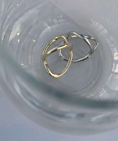 mystic（ミスティック）の「[Eau] crest(ring)（リング・レディース・ゴールド/シルバー・F）」の2枚目の写真