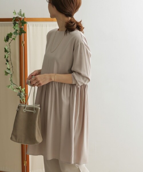 URBAN RESEARCH DOORS(アーバンリサーチドアーズ)の「腰部碎褶中長版洋裝(ワンピース/ドレス・レディース・淺膚色/黑色・one)」の14枚目の写真