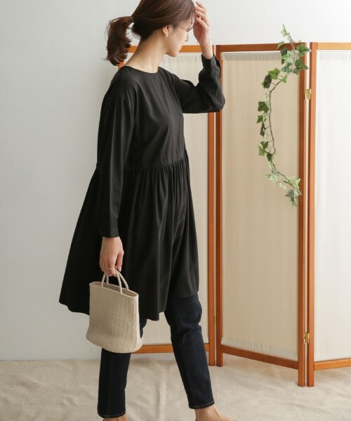 URBAN RESEARCH DOORS(アーバンリサーチドアーズ)の「腰部碎褶中長版洋裝(ワンピース/ドレス・レディース・淺膚色/黑色・one)」の6枚目の写真