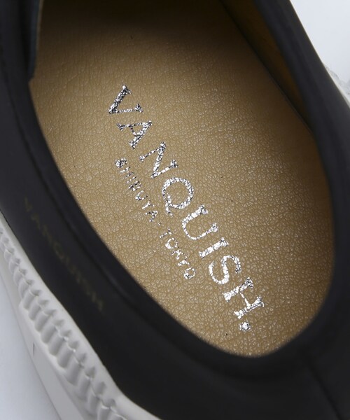 VANQUISH（ヴァンキッシュ）の「OVER SOLE LEATHER PATTERN SNEAKERS（シューズ・ホワイト/ブラック・1/2）」の8枚目の写真