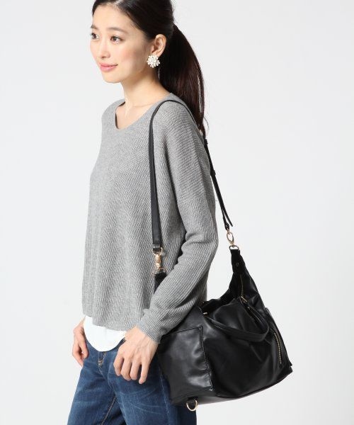 A part by（アパートバイ）の「【WEB限定カラー】３ＷＡＹボストンバッグ（バッグ・レディース・ブラック/【WEB限定カラー】シルバー/ベージュ/グリーン・ナシ）」の8枚目の写真