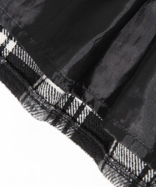 repipi armario（レピピ アルマリオ）の「シャギーチェックスカート（スカート・レディース・ホワイト/イエロー/ブルー・ＸＳ/Ｓ/Ｍ）」の10枚目の写真