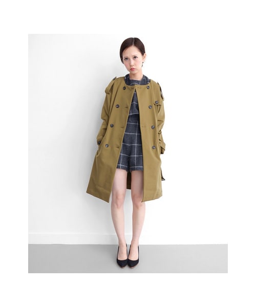 KBF（ケイビーエフ）の「ノーカラートレンチコート（ジャケット/アウター・レディース・L.BEIGE/KHAKI/BLACK・one）」の5枚目の写真