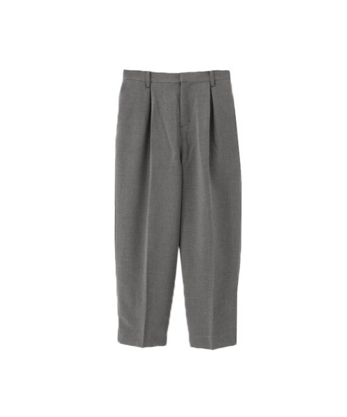KBF(ケイビーエフ)の「KBF+ フロントタッククロップドパンツ(パンツ・レディース・GRY/BLK/NVY・one)」の1枚目の写真