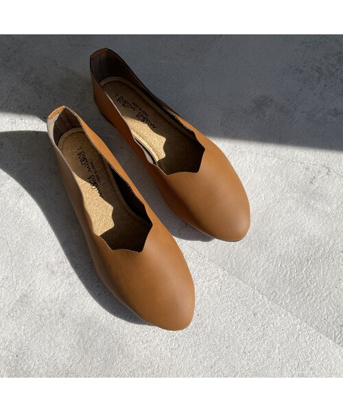 copine（コピン）の「かかとが踏める柔らか素材♪フラワーカットフラットシューズ(4color/4size）【クリックポスト対象商品】（バレエシューズ・レディース・ベージュ/オーク/キャメル/ブラック・S/M/L/L L）」の4枚目の写真