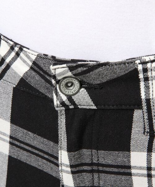 LEPSIM（レプシィム）の「ストレッチチェックスリムパンツ（パンツ・レディース・ブラック/グリーン/ネイビー・Ｓ/Ｍ/Ｌ）」の9枚目の写真