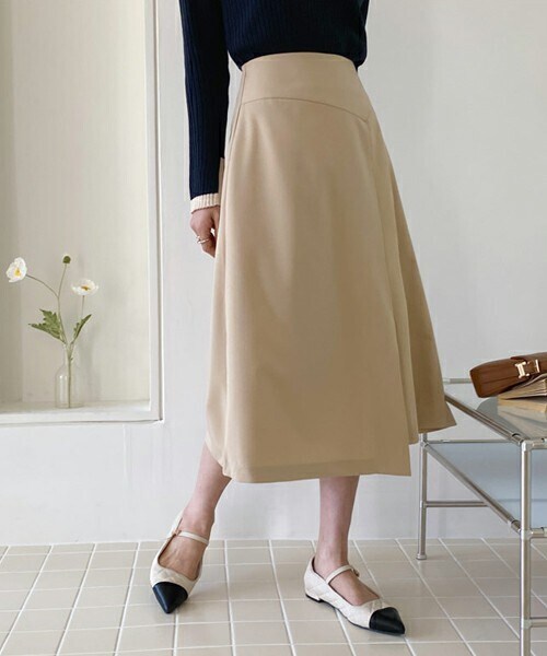 DHOLIC（ディーホリック）の「Aラインフロントスリットスカート（スカート・レディース・グリーン/ベージュ・S/M）」の2枚目の写真