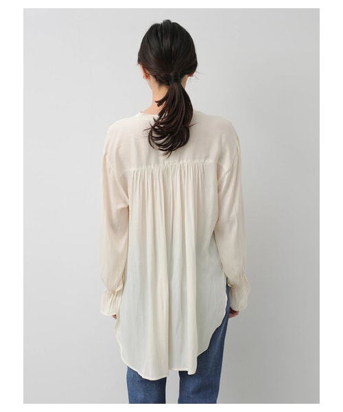 AMERICAN HOLIC（アメリカンホリック）の「キャンディースリーブとろみブラウス（トップス・アイボリー/ベージュ/イエロー・F）」の4枚目の写真