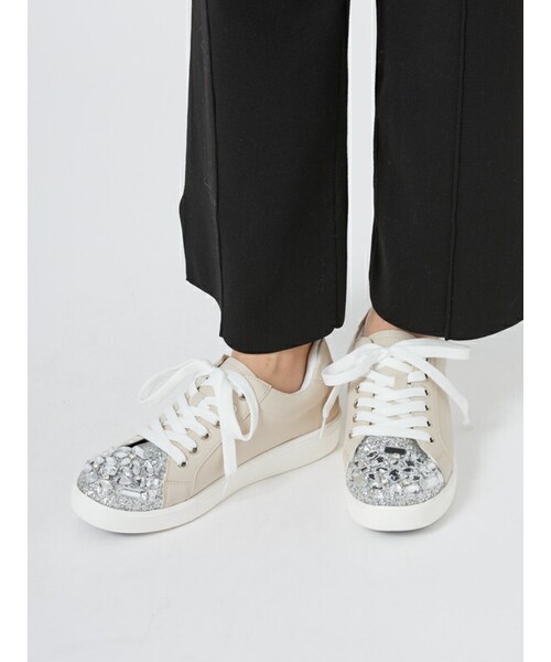 Rewde(ルゥデ)の「ビジューモチーフスニーカー(1R18-SK01)(スニーカー・レディース・ブラック/ホワイト/ベージュ・S/M/L/LL)」の3枚目の写真