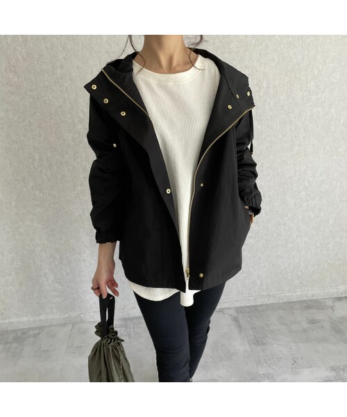 copine（コピン）の「幅広いシーンに大活躍！撥水加工ミドル丈マウンテンパーカ(2color)（マウンテンパーカー・レディース・グリーン/ブラック・ワンサイズ）」の2枚目の写真