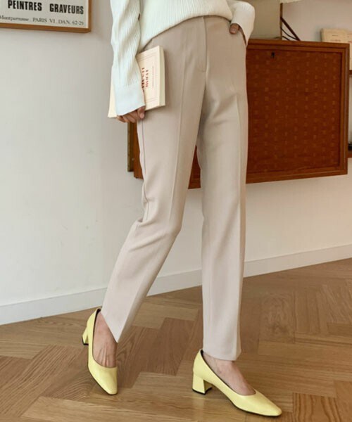 DHOLIC(ディーホリック)の「スリムストレッチスラックス(スラックス・レディース・ホワイト/ベージュ/ブラック・S/M/L)」の3枚目の写真