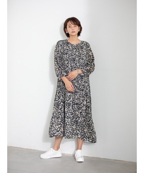 Rewde(ルゥデ)の「プリーツワンピース(1R05-02208)(ワンピース・レディース・ブラウン/グリーン/ブラック・S/M)」の2枚目の写真