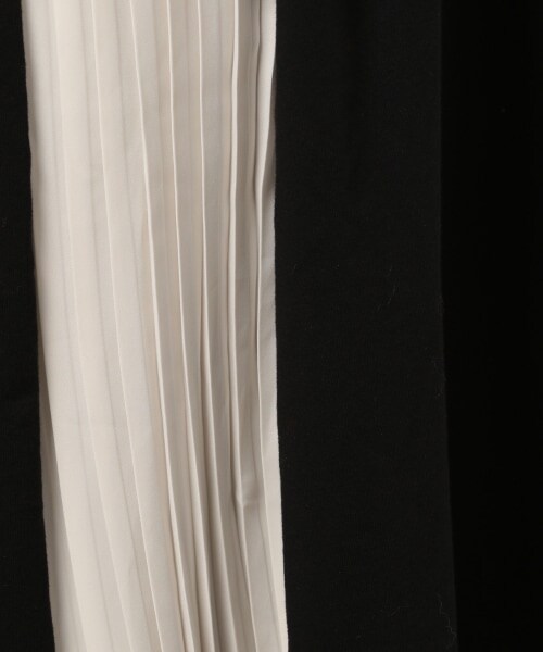 PAGEBOY（ページボーイ）の「【WEB先行予約】サイドプリーツカットワンピース（ワンピース/ドレス・レディース・ブラック×ホワイト/ブラック×ブラック/グレージュ・F）」の20枚目の写真