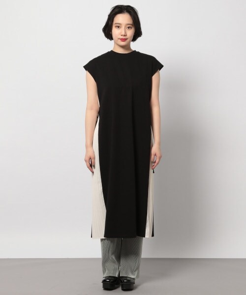 PAGEBOY（ページボーイ）の「【WEB先行予約】サイドプリーツカットワンピース（ワンピース/ドレス・レディース・ブラック×ホワイト/ブラック×ブラック/グレージュ・F）」の13枚目の写真