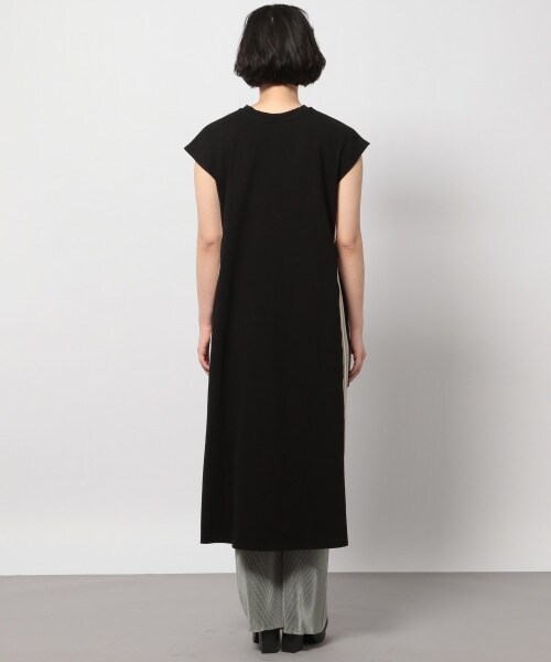 PAGEBOY（ページボーイ）の「【WEB先行予約】サイドプリーツカットワンピース（ワンピース/ドレス・レディース・ブラック×ホワイト/ブラック×ブラック/グレージュ・F）」の15枚目の写真