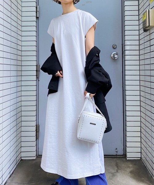 PAGEBOY（ページボーイ）の「【WEB先行予約】サイドプリーツカットワンピース（ワンピース/ドレス・レディース・ブラック×ホワイト/ブラック×ブラック/グレージュ・F）」の9枚目の写真