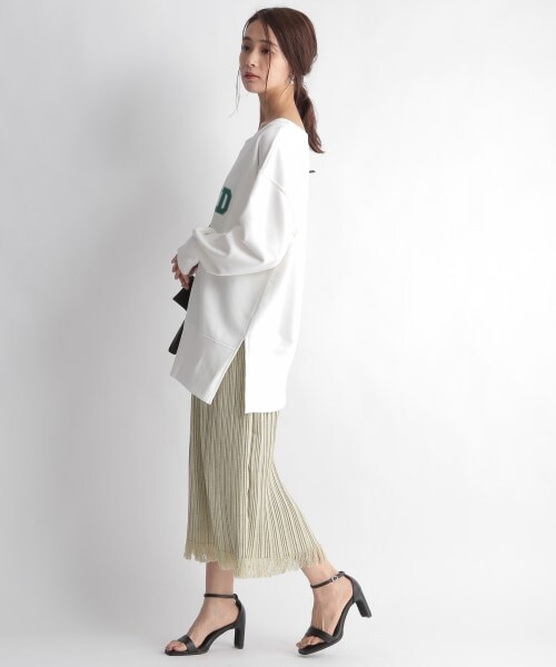 Andemiu(アンデミュウ)の「デザインロゴスウェット(トップス・ホワイト/ネイビー)」の18枚目の写真