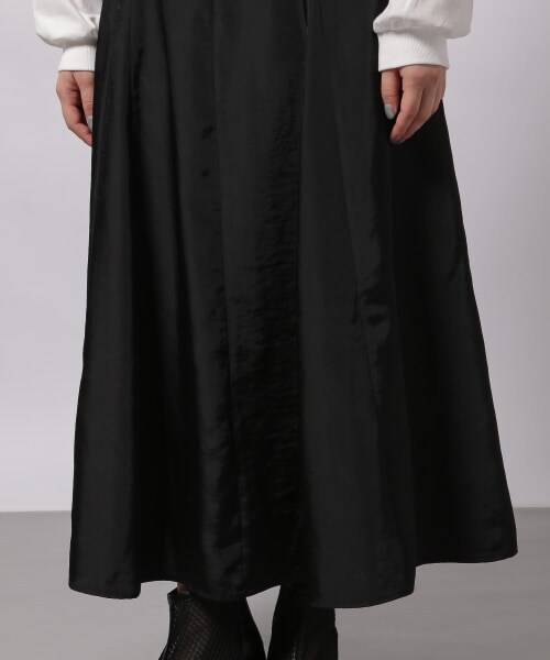 PAGEBOY（ページボーイ）の「グロッシーツイルキャミワンピース（ワンピース/ドレス・ブラック/グレージュ）」の15枚目の写真