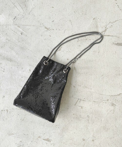 VACANCY（ヴァカンシー）の「スネークチェーンメタルバッグ（ショルダーバッグ・レディース・シルバー/ブラック・FREE）」の2枚目の写真
