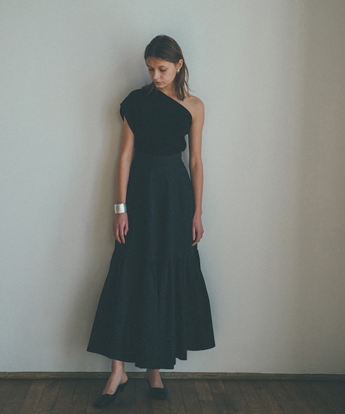 CLANE（クラネ）の「ボリュームティアードマキシスカート 10109