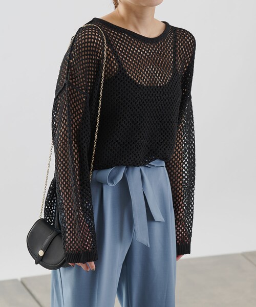 COLONY 2139（コロニートゥーワンスリーナイン）の「メッシュニット長袖プルオーバー（ニット/セーター・レディース・ベージュ/ブラック・M）」の2枚目の写真