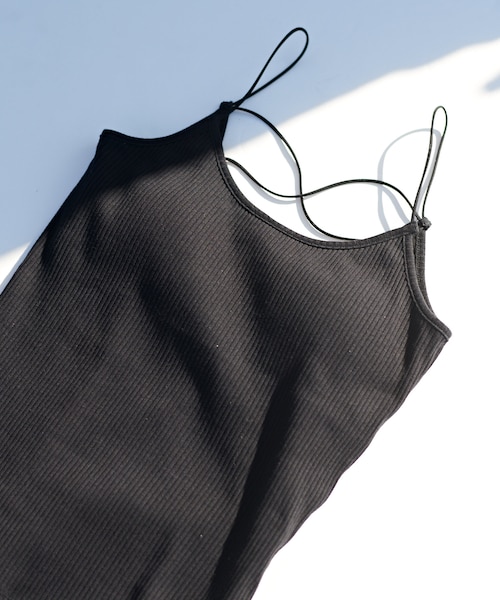 DISCOAT（ディスコート）の「カップ付バッククロスキャミソール（タンクトップ・レディース・エクリュ/ライトベージュ/ブラック・F）」の2枚目の写真