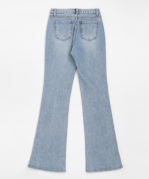 imvely（-）の「ワナビーブーツカットデニムパンツ（デニムパンツ・レディース・블루・S , M , L）」の4枚目の写真