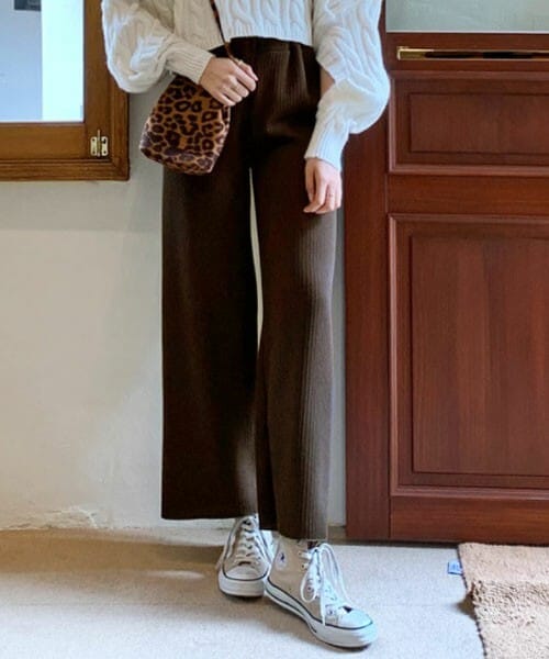 DHOLIC(ディーホリック)の「リブストレッチパンツ(その他パンツ・レディース・ブラウン/ホワイト/ベージュ/グリーン/ブラック・FREE)」の1枚目の写真