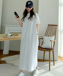 [naning9] Vネックスリーブレスロングワンピース