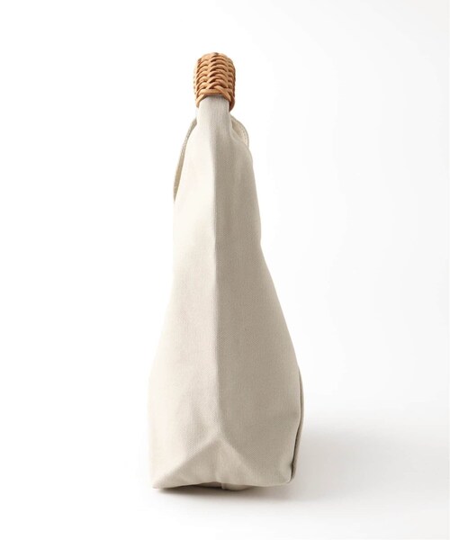 JOURNAL STANDARD LUXE（ジャーナルスタンダード　ラックス）の「Triangle Bag(S)（バッグ・ブラック/(001)/フリー/在庫あり）」の3枚目の写真