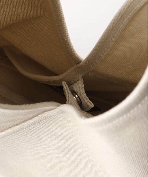 JOURNAL STANDARD LUXE（ジャーナルスタンダード　ラックス）の「Triangle Bag(S)（バッグ・ブラック/(001)/フリー/在庫あり）」の7枚目の写真