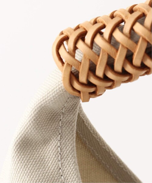 JOURNAL STANDARD LUXE（ジャーナルスタンダード　ラックス）の「Triangle Bag(S)（バッグ・ブラック/(001)/フリー/在庫あり）」の10枚目の写真