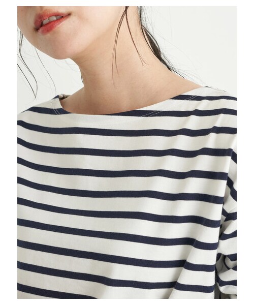 earth music&ecology(アースミュージックアンドエコロジー)の「サイド切替ボーダープルオーバー(トップス・ブラック/ベージュ/ブルー/ネイビー・F)」の5枚目の写真