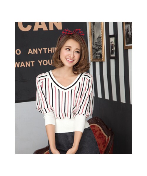 gracegift（グレースギフト）の「甜系女孩V領針織短版上衣（トップス・レディース・紅條紋/白・F）」の7枚目の写真