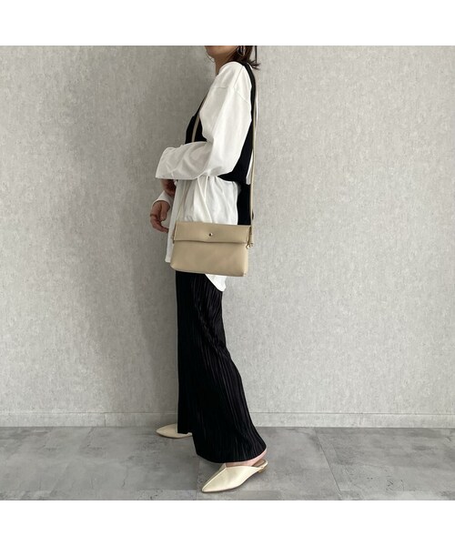 copine（コピン）の「大人な光沢感！シャイニープリーツワイドパンツ(4color)（その他パンツ・レディース・グリーン/パープル/ベージュ/ブラック・ワンサイズ）」の2枚目の写真