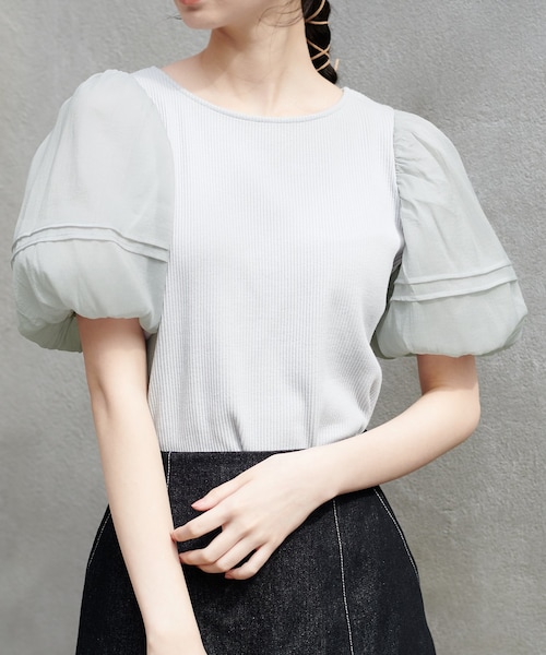 OLIVE des OLIVE（オリーブデオリーブ）の「New袖異素材プルオーバー（Tシャツ/カットソー・レディース・オフホワイト/ブラック/ライトグレー/アイボリー・FREE）」の4枚目の写真