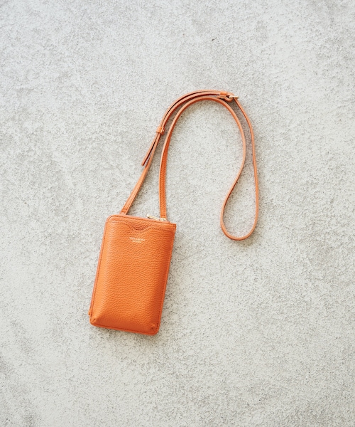 RIVE DROITE（リヴドロワ）の「《予約》【VIOLAd'ORO (ヴィオラドーロ)】レザースマホポシェット（ショルダーバッグ・レディース・オフホワイト/オレンジ/グリーン/パープル・F）」の4枚目の写真