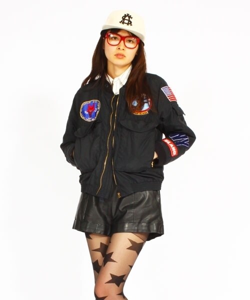 RNA(アールエヌエー)の「ミリタリーリメイクジャケット(ジャケット/アウター・レディース・ブラック/カーキ・M)」の3枚目の写真