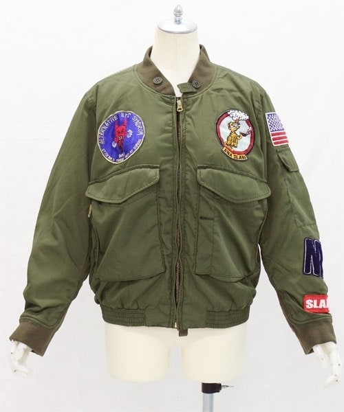 RNA(アールエヌエー)の「ミリタリーリメイクジャケット(ジャケット/アウター・レディース・ブラック/カーキ・M)」の2枚目の写真