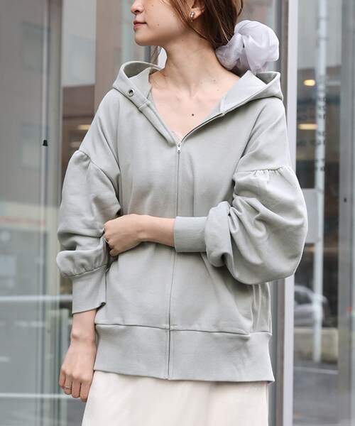 one after another NICE CLAUP(ワンアフターアナザーナイスクラップ)の「シンプルジップパーカー(Tシャツ/カットソー・レディース・アイボリー/ベージュ/ラベンダー/ミント/ブラック・0)」の2枚目の写真