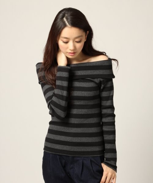 LOWRYS FARM（ローリーズファーム）の「ベアオフタートルプルオーバーロングスリーブ（トップス・レディース・オフ×ブラック/ブラック/グレー1/グレー2/グレー3・Ｍ/Ｌ）」の4枚目の写真