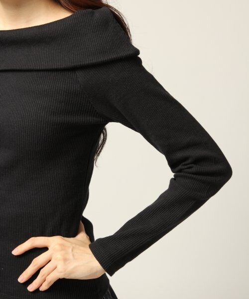 LOWRYS FARM（ローリーズファーム）の「ベアオフタートルプルオーバーロングスリーブ（トップス・レディース・オフ×ブラック/ブラック/グレー1/グレー2/グレー3・Ｍ/Ｌ）」の9枚目の写真