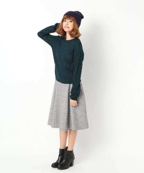 Heather（ヘザー）の「ケーブルラインニット長袖（トップス・レディース・オフホワイト/レッド/イエロー/グリーン/ネイビー・FREE）」の11枚目の写真