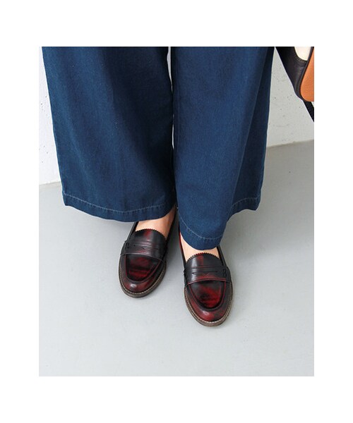 URBAN RESEARCH DOORS（アーバンリサーチドアーズ）の「PENNY LOAFERS（シューズ・レディース・BORDEAUX・36/37/38）」の2枚目の写真