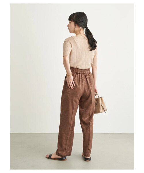 earth music&ecology（アースミュージックアンドエコロジー）の「【先行予約】サテンジャガードパンツ（パンツ・アイボリー/ベージュ/ブラウン・F）」の11枚目の写真
