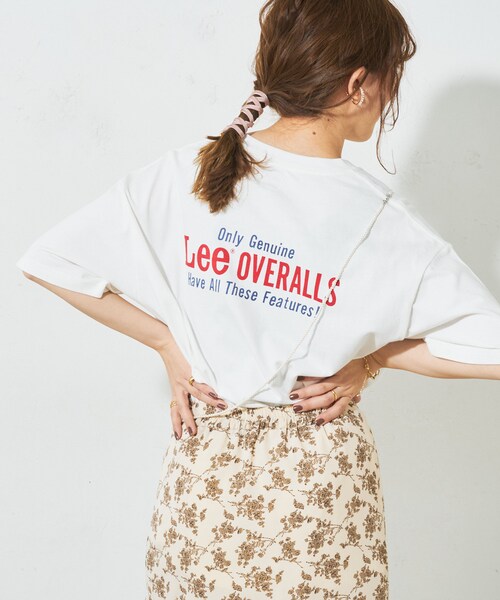 DISCOAT（ディスコート）の「【Lee/リー】コラボポケ付刺繍バックプリントTシャツ（Tシャツ/カットソー・レディース・オフホワイト/オレンジ/チャコールグレー・S）」の2枚目の写真